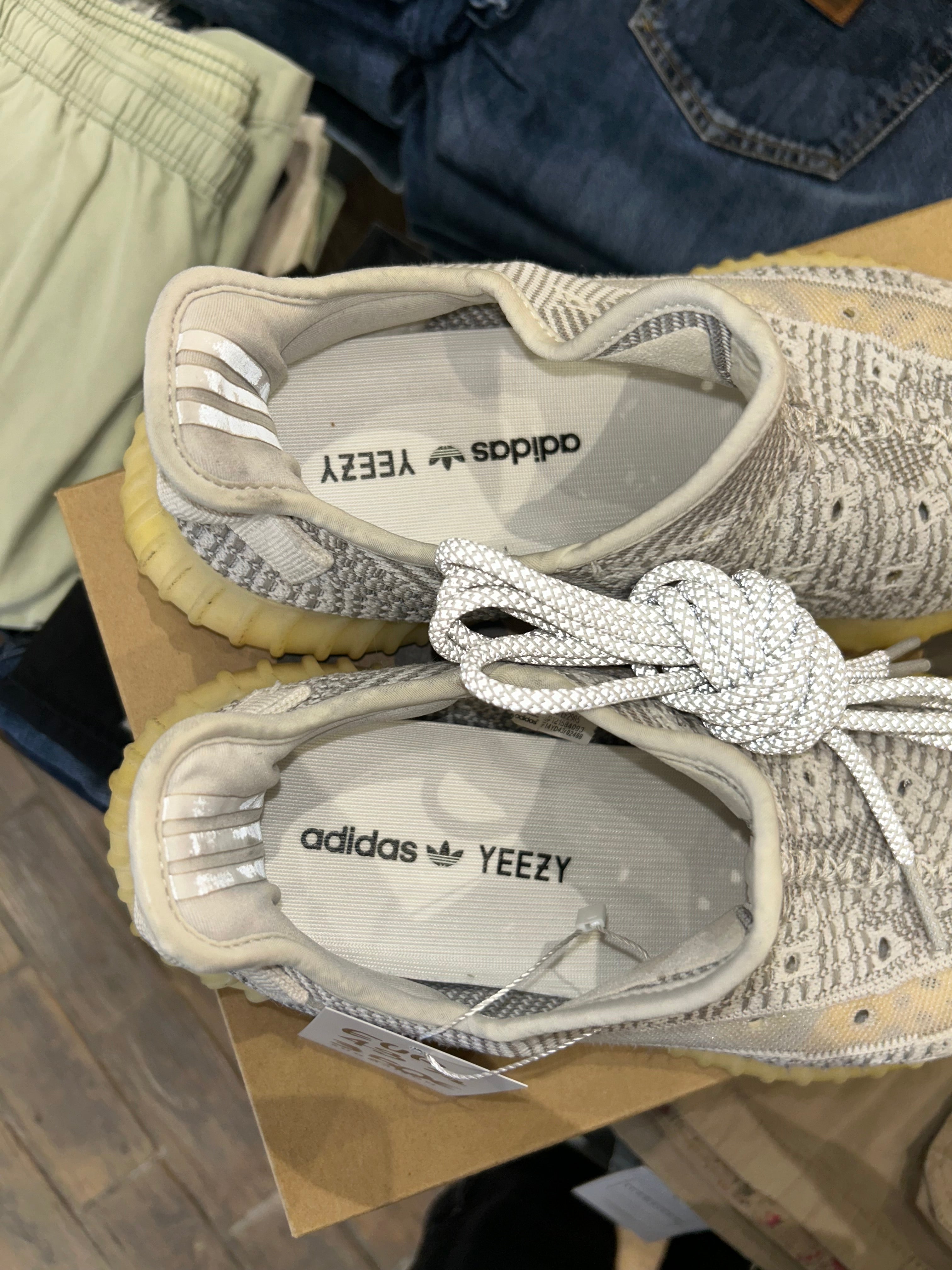 Yeezy 350 V2 Static