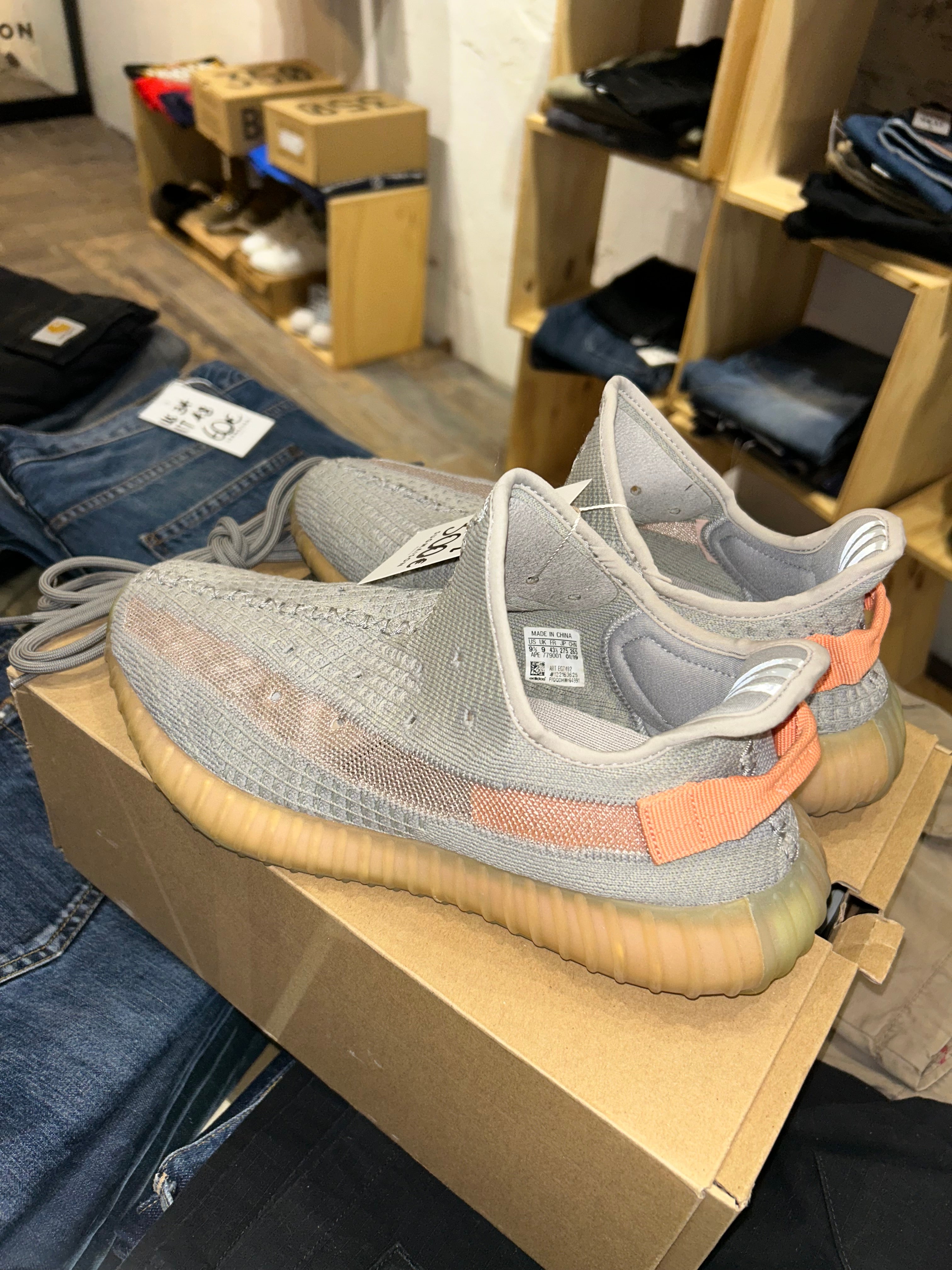 Yeezy 350 V2 True Form