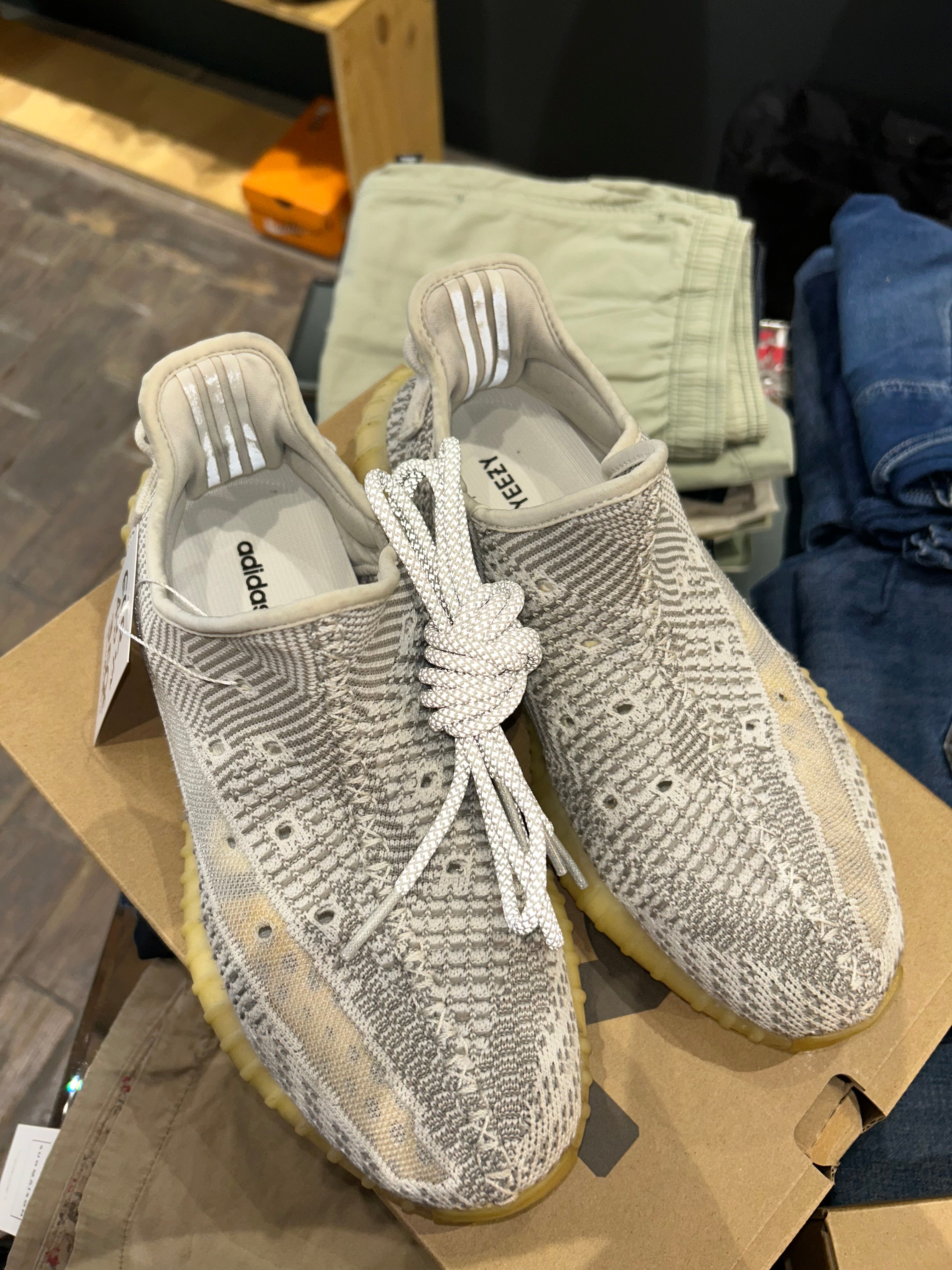 Yeezy 350 V2 Static