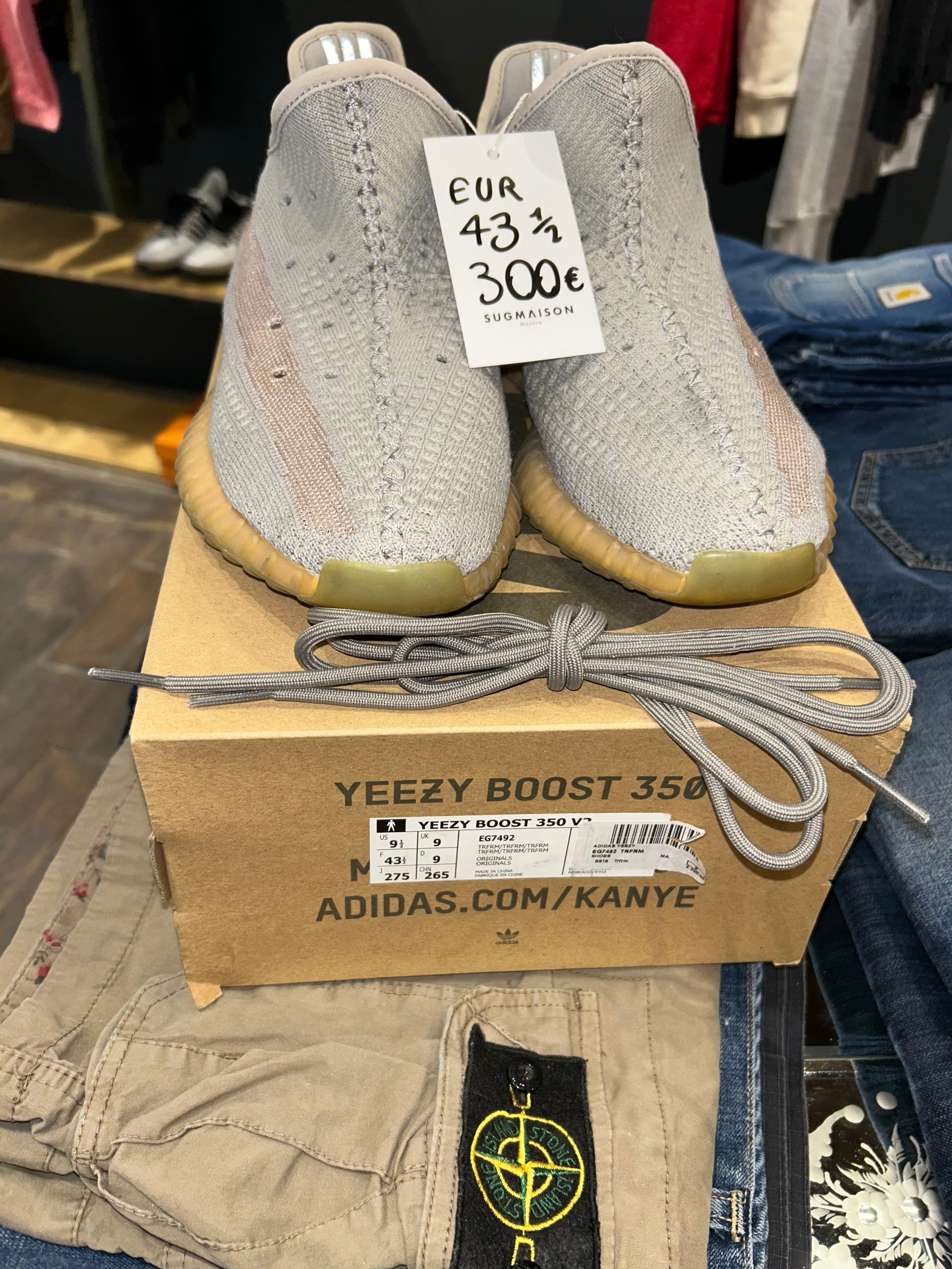 Yeezy 350 V2 True Form