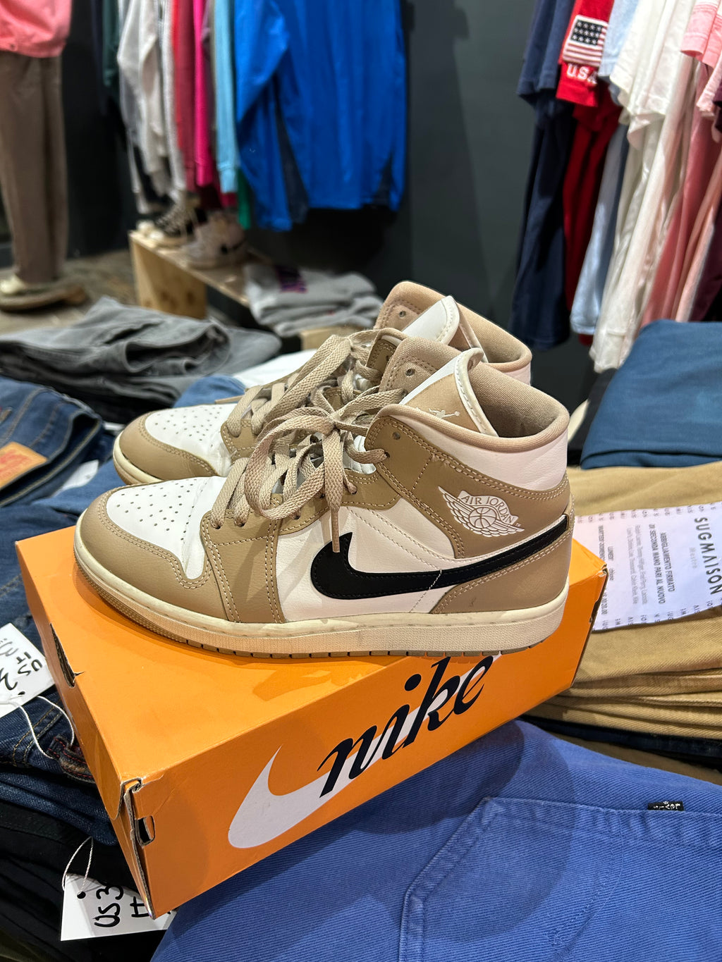 J1 size EUR39