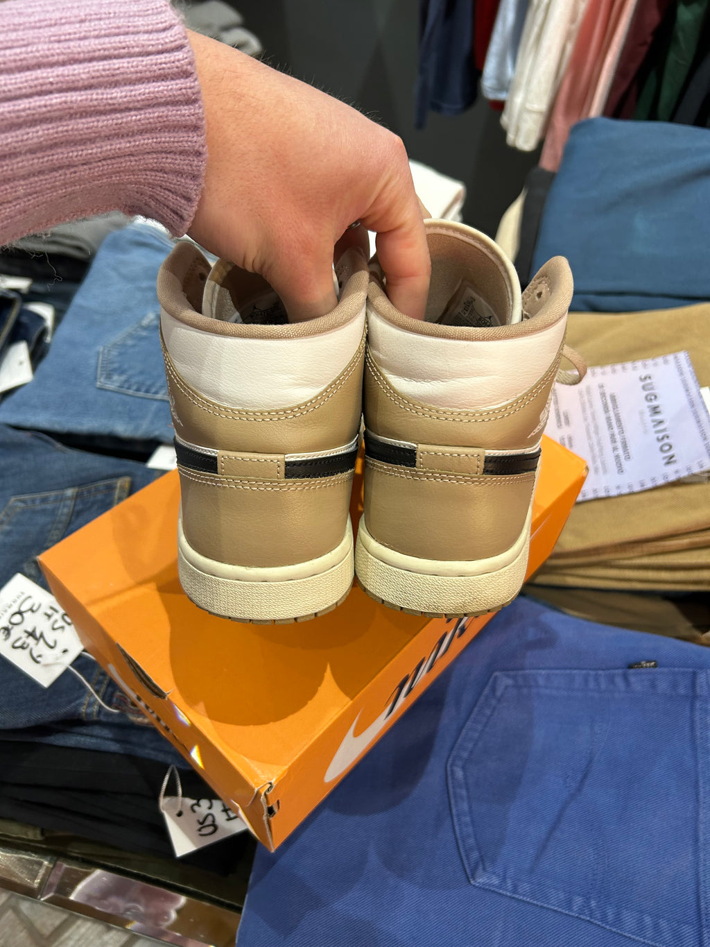 J1 size EUR39