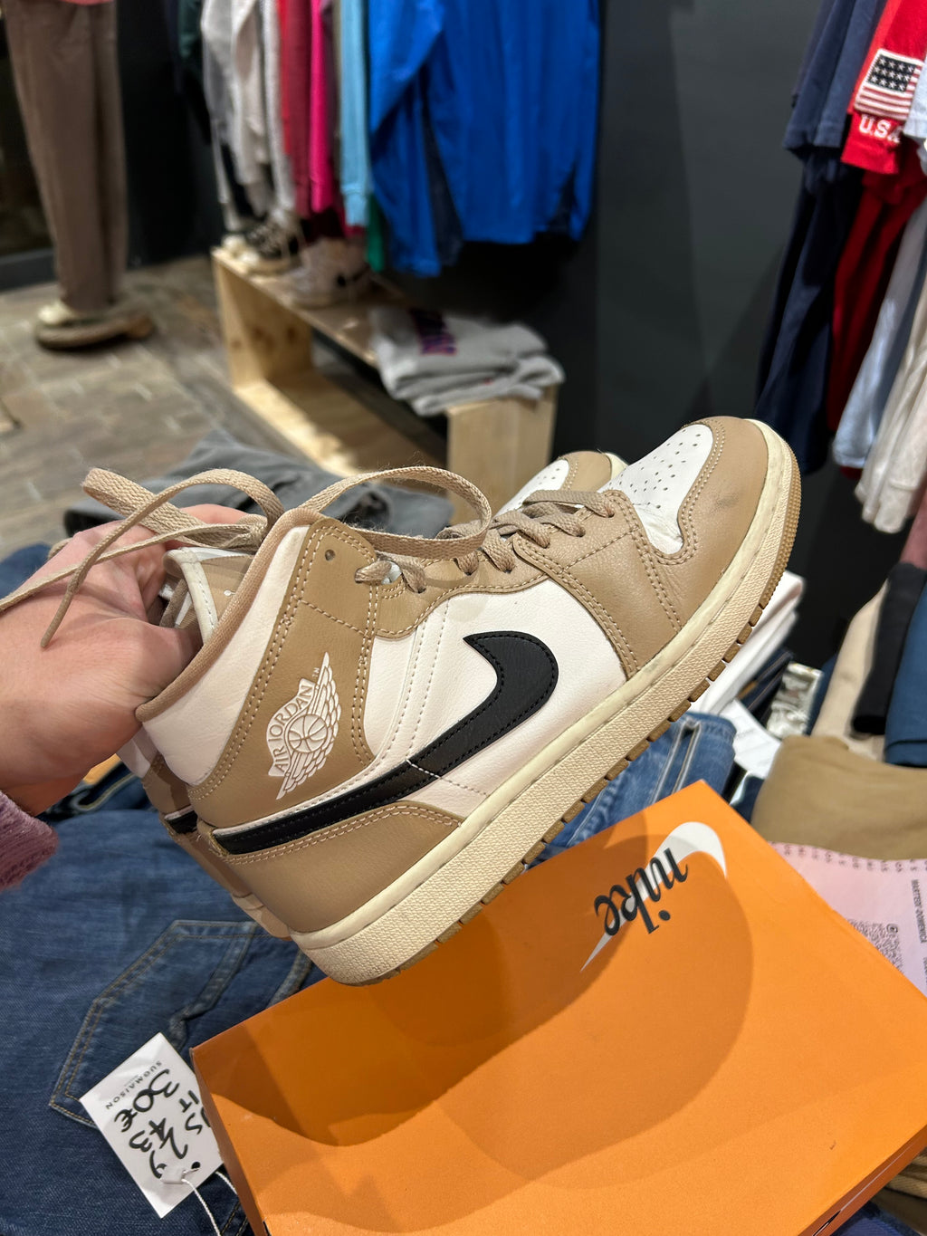 J1 size EUR39